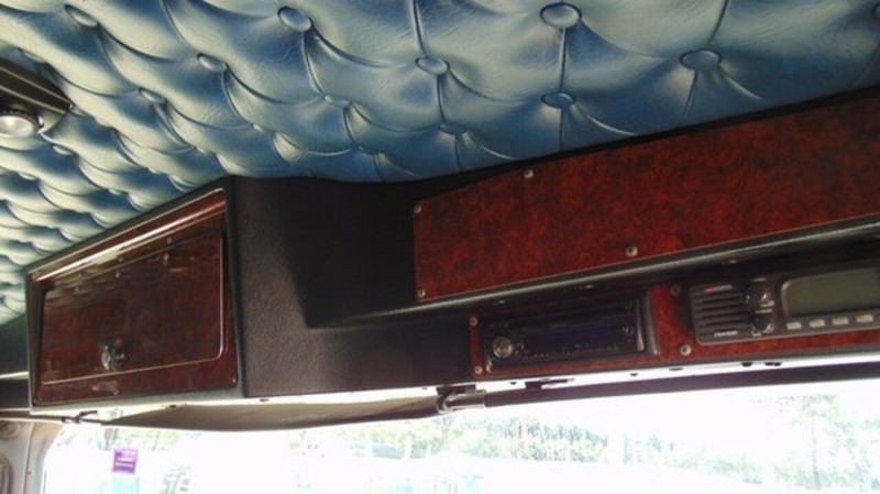 2005 KENWORTH K104 K104 Truck