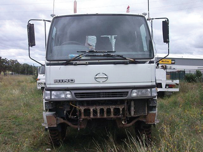2000 HINO FT
