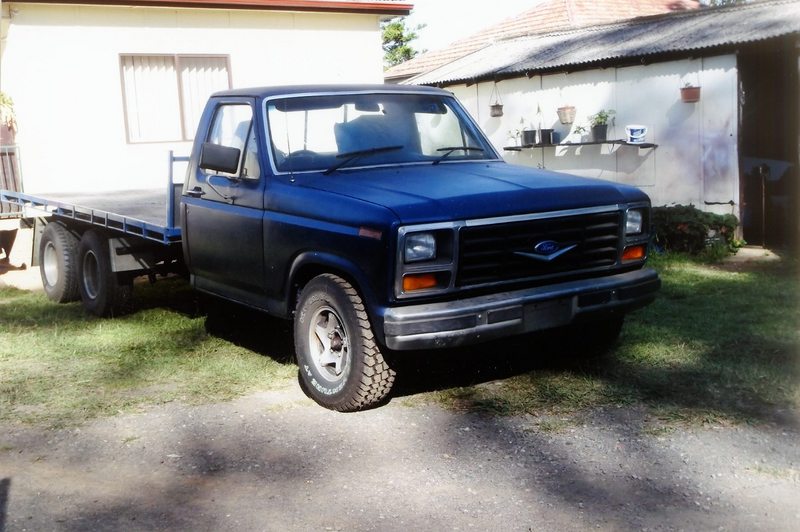 1984 FORD F100