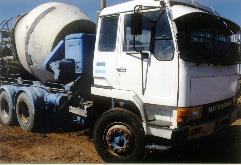 1985 MITSUBISHI FV4 15J (6x4)