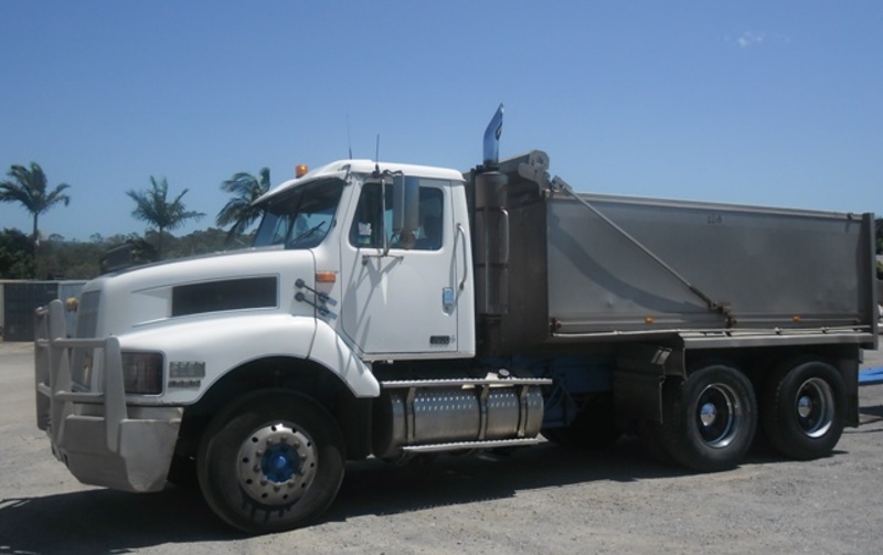 1996 INTERNATIONAL 3600