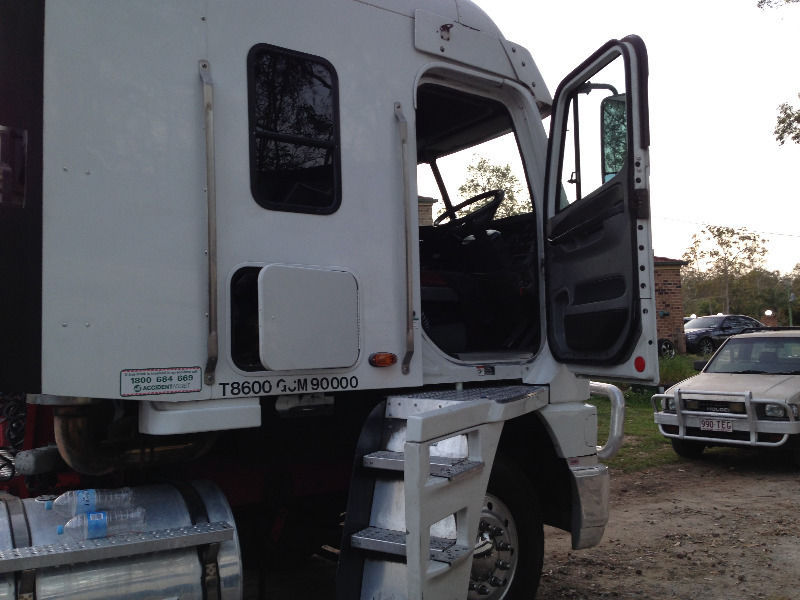 2003 FREIGHTLINER ARGOSY (6x4)