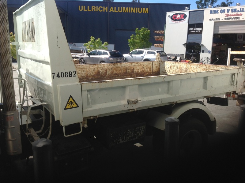 2007 MITSUBISHI CANTER