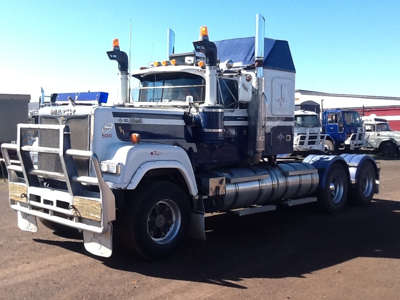 1989 MACK SUPERLINER SERIES II