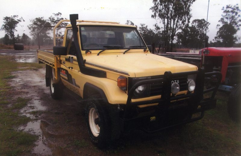 1990 TOYOTA LANDCRUISER UTE