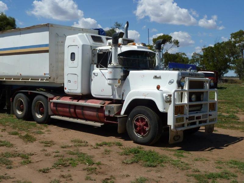 1986 MACK SUPERLINER