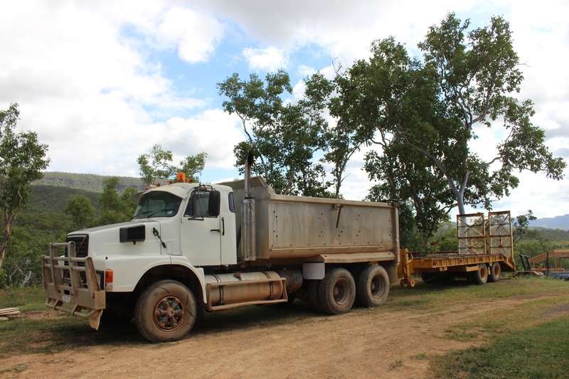 1989 VOLVO N12 F (6x4)