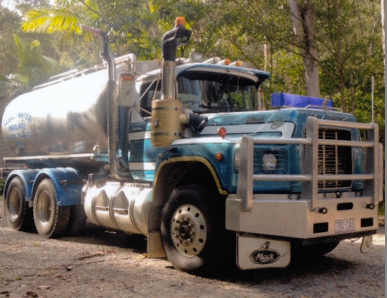 1990 MACK VALUE-LINER