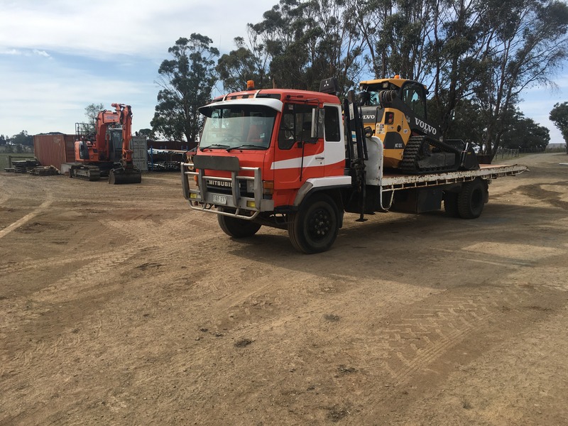 1987 MITSUBISHI FM 515 Tilt Tray