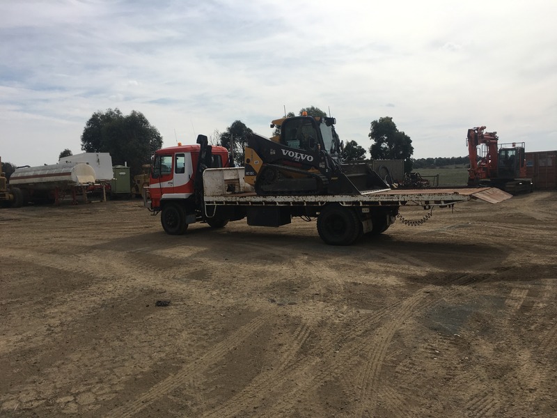 1987 MITSUBISHI FM 515 Tilt Tray