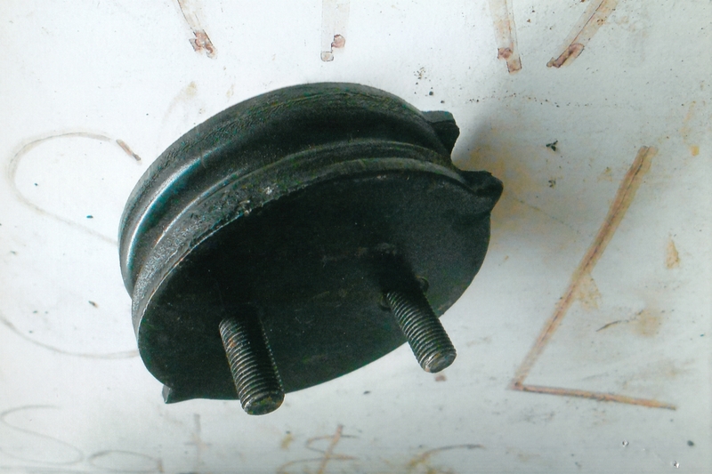 BEDFORD FRONT CAB MOUNTS