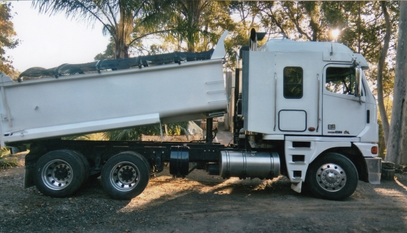 2009 FREIGHTLINER ARGOSY TIPPER FL