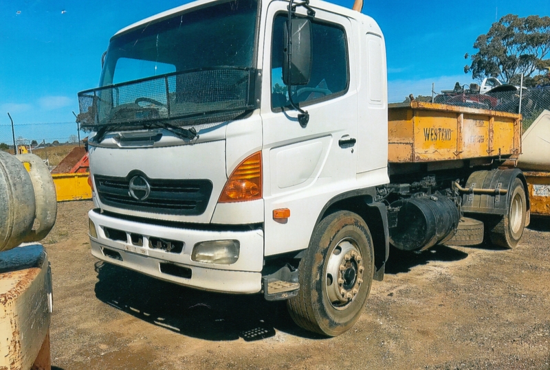 2007 HINO 6H HOOK LIFT SYSTEM