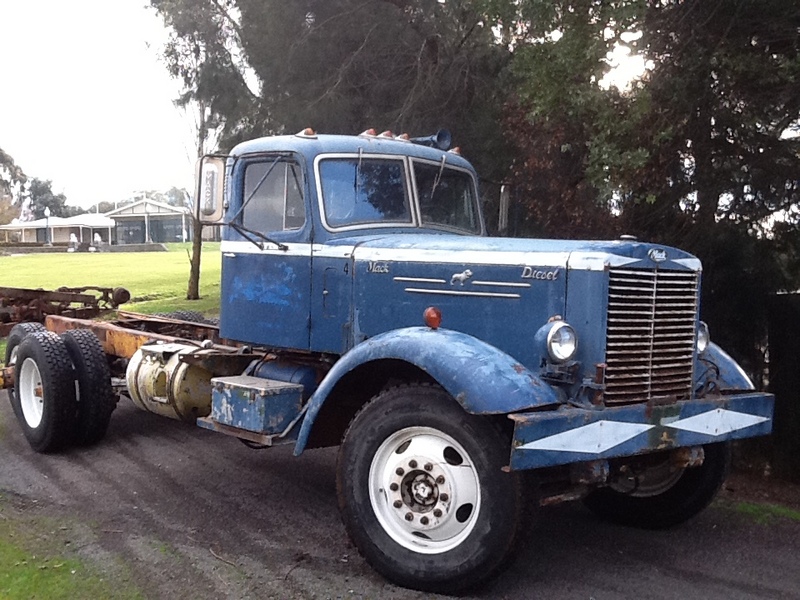 1955 MACK LTH D1221D