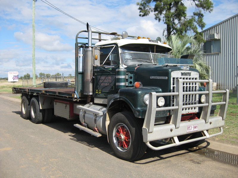 1974 WHITE 9000 GM 671 853-SMH