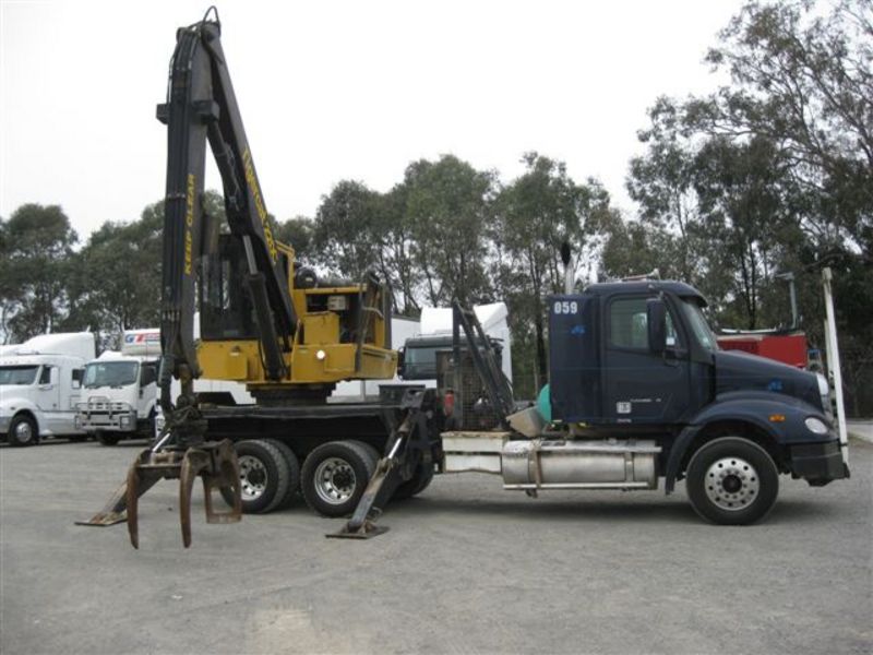 2007 TIGER CAT 220C LOG LOADER T4711