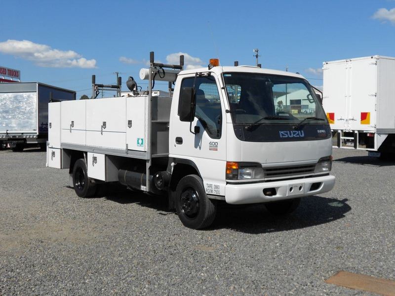 2005 ISUZU NPR 400 LONG NC 3996