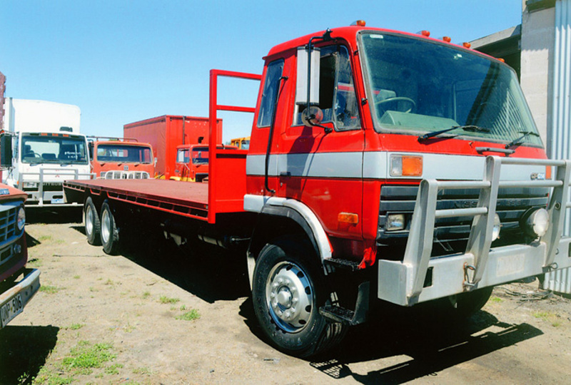 1990 NISSAN UD NR53135