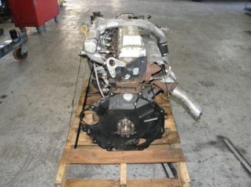 NISSAN UD RF8