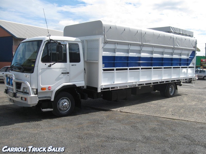 2006 UD LK 2 45 LKC215L 1198