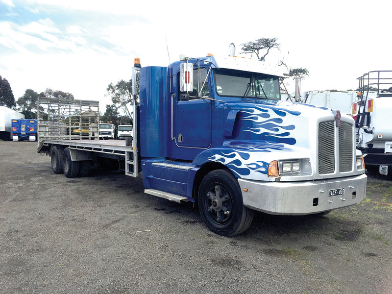 1989 KENWORTH T400 #001