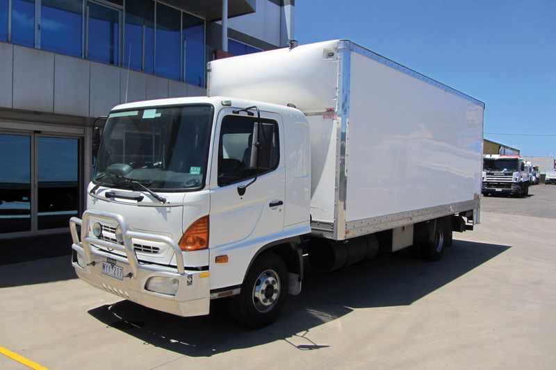 2003 HINO FD