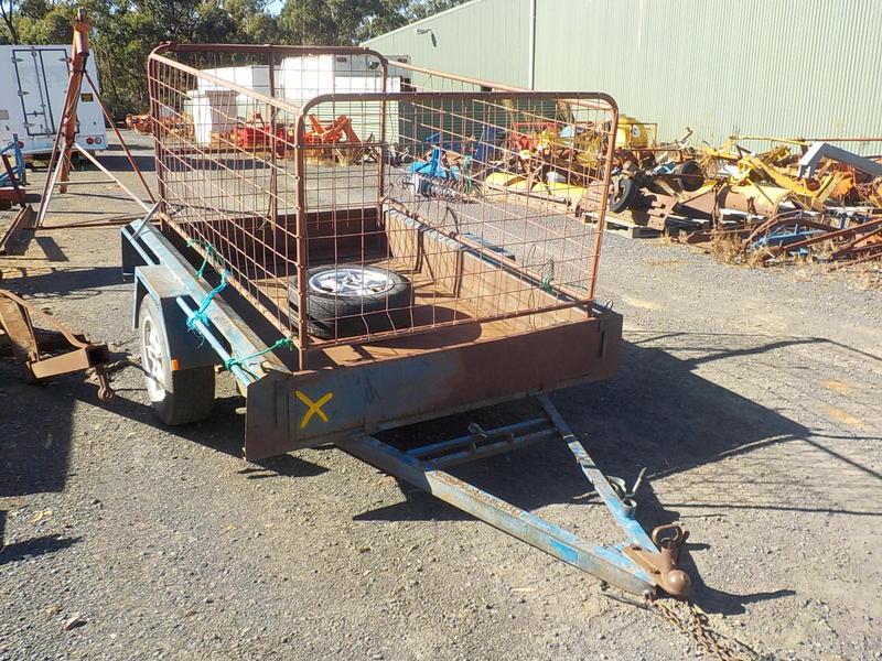 Single Axle Trailer With Crate