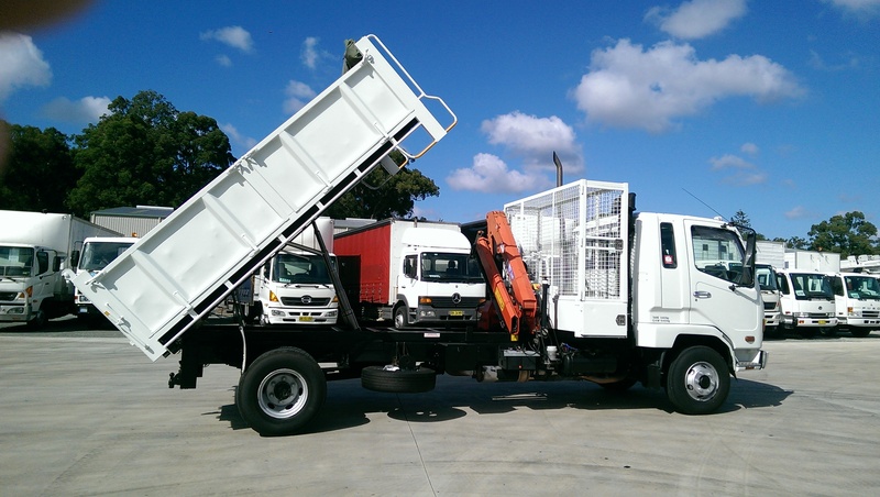 2005 MITSUBISHI FUSO FIGHTER FK617