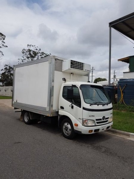 2011 HINO DUTRO 300 #HD619
