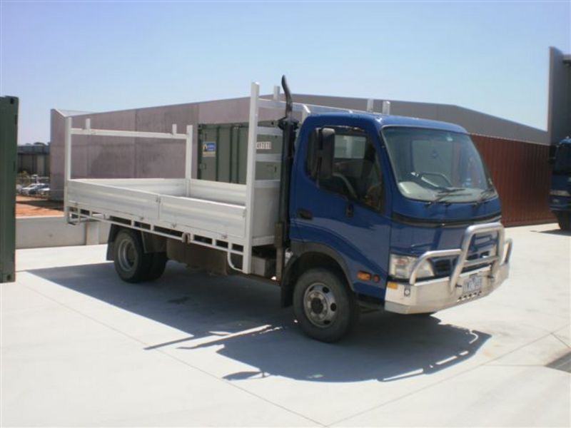 2003 HINO DUTRO