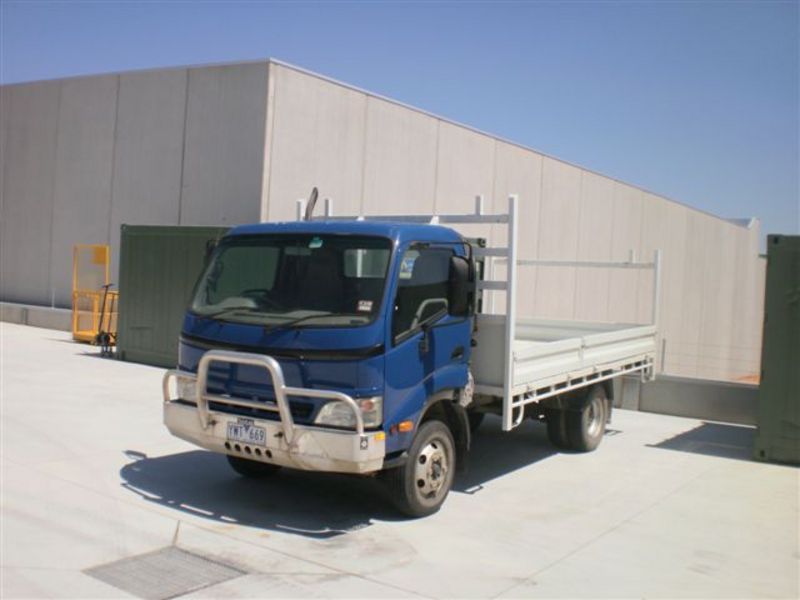 2003 HINO DUTRO
