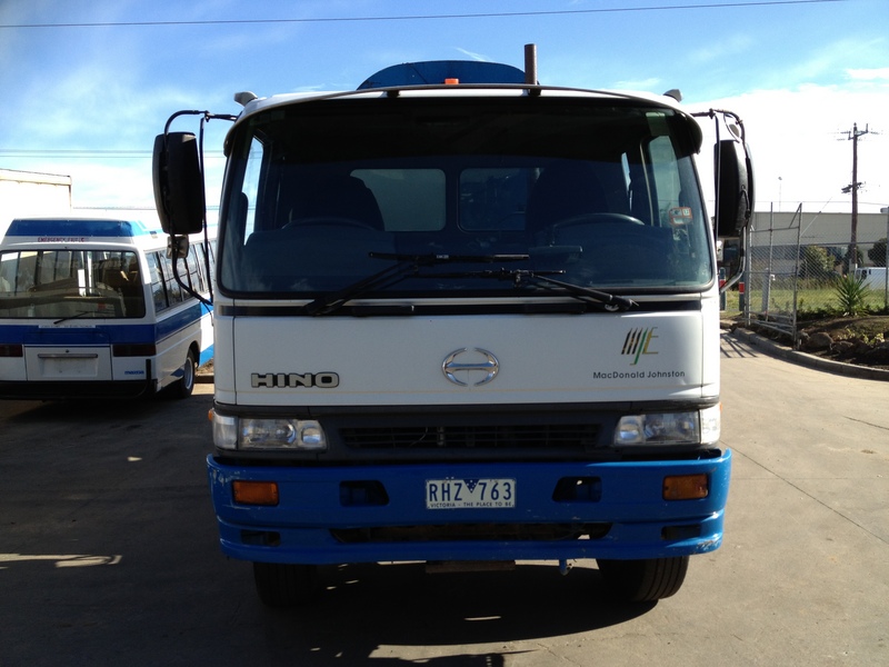 2001 HINO FM
