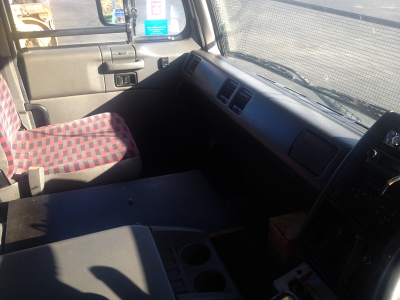 2000 NISSAN CW350