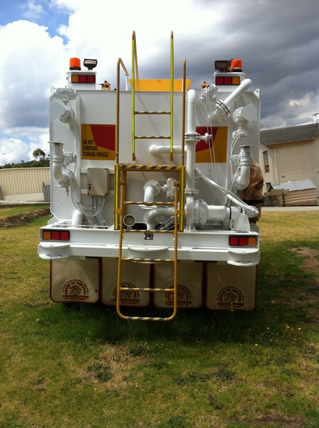 2004 KENWORTH T401 (6x4) 