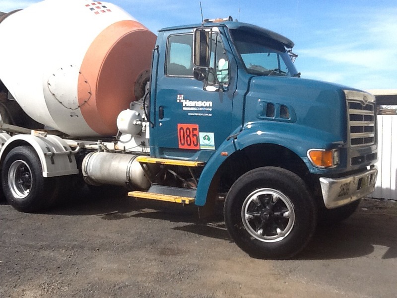 1999 STERLING LT 7500