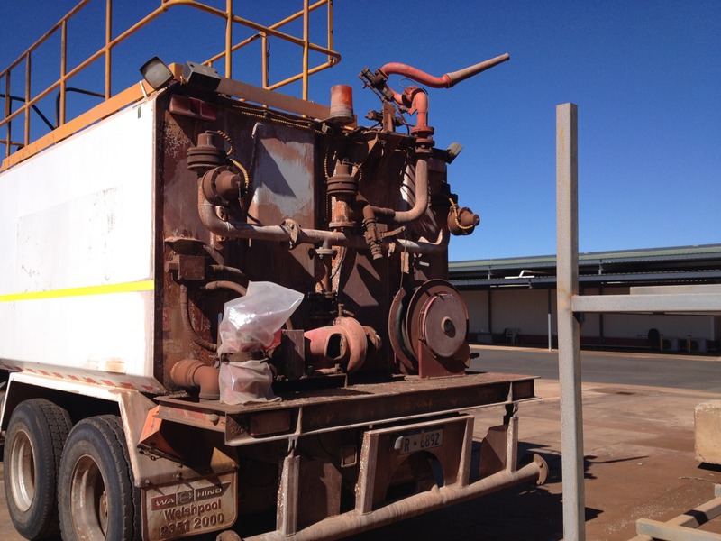 2007 HINO FM 500 SERIES WATER TRUCK