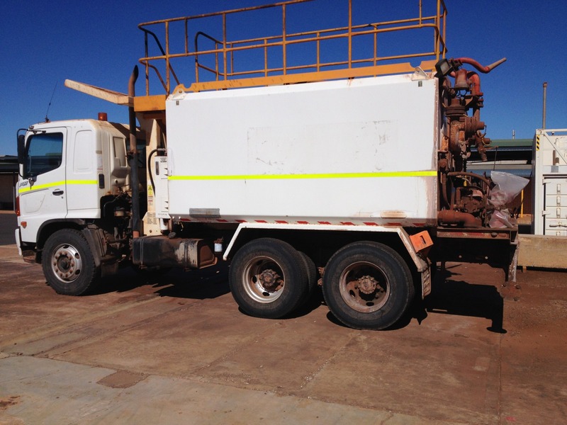 2007 HINO FM 500 SERIES WATER TRUCK