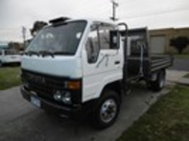1986 TOYOTA DYNA 400 WU90R