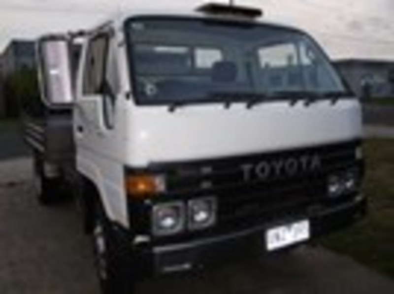 1986 TOYOTA DYNA 400 WU90R