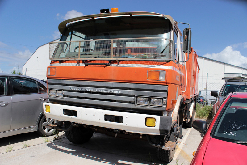 1990 NISSAN CABSTAR