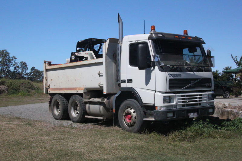 2001 VOLVO FM12 (8x4)