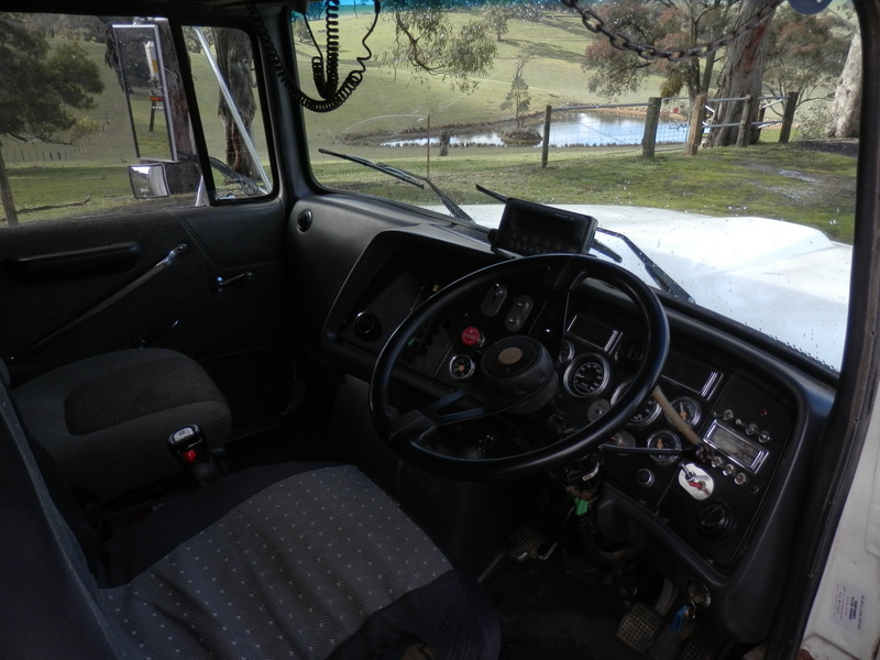 1997 FORD LOUISVILLE LT9513