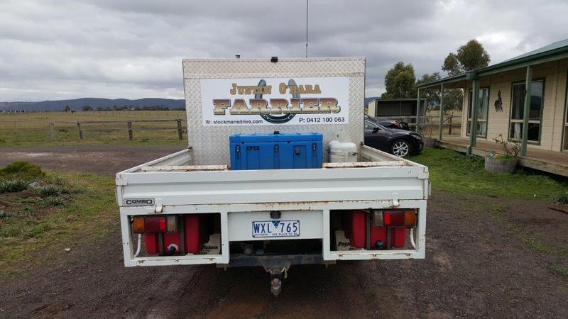 2004 ISUZU NPR 400 CREW NC