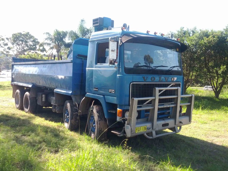 1985 VOLVO F10 (6x4)