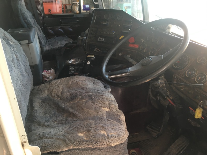 1998 FREIGHTLINER FLB