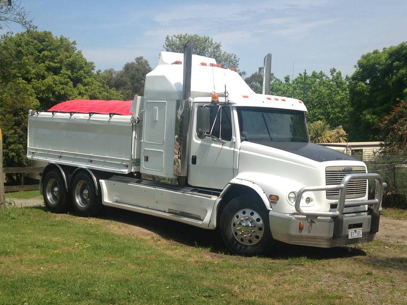 1998 FREIGHTLINER FL 112 (6x4) PREMIUM