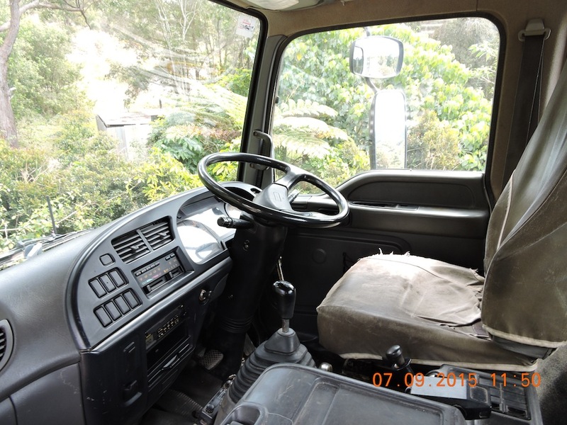 2006 ISUZU FRR 500 MEDIUM F3