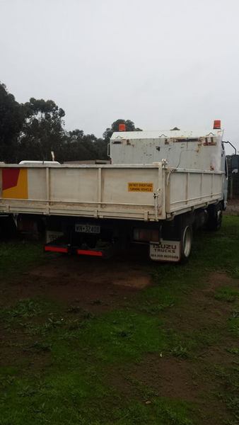 2006 ISUZU NPR 300 MEDIUM N5