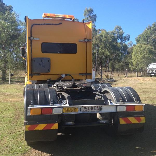 2006 STERLNG LT9500 HX
