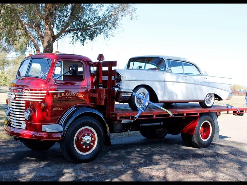 1957 COMMER CD762
